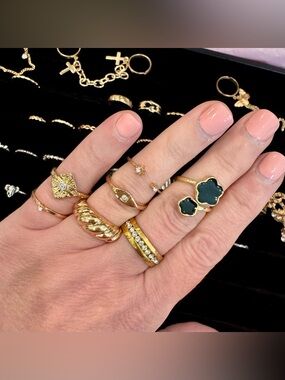 50 Ring Lot Goldtone & Silvertone – Reseller Bulk – Dainty & Statement Styles